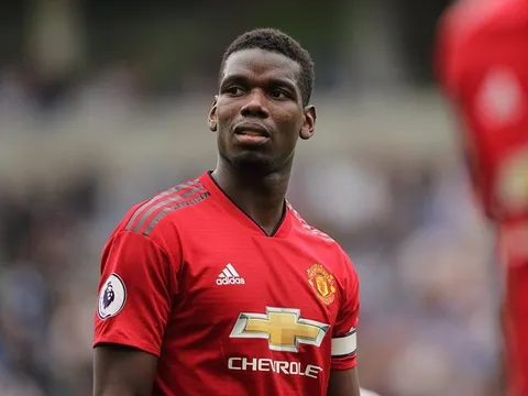 Sốc: Mourinho tước băng đội trưởng của Pogba vĩnh viễn