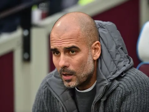 Cựu HLV Man City tin Liverpool nắm lợi thế lớn trong cuộc đua vô địch