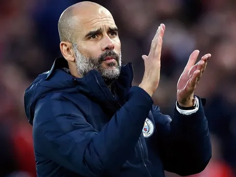 Guardiola xác nhận lý do khiến Man City phải 'dựng xe bus' tại Anfield
