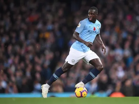 Pep xác nhận Man City mất 2 chủ lực ở đại chiến Chelsea