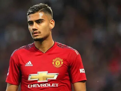 Sao Man United ghi danh vào lịch sử trong chiến thắng hủy diệt của tuyển Brazil