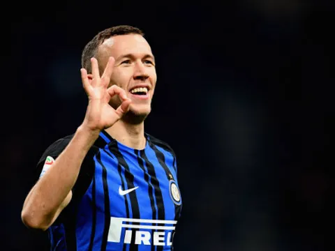Perisic lập hattrick, ngôi đầu Serie A CHÍNH THỨC đổi chủ