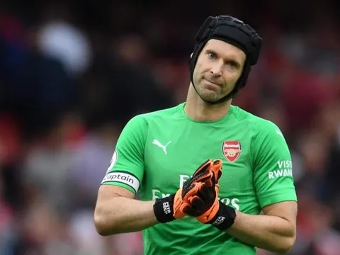 Emery ấn định thời điểm trở lại bắt chính của Petr Cech