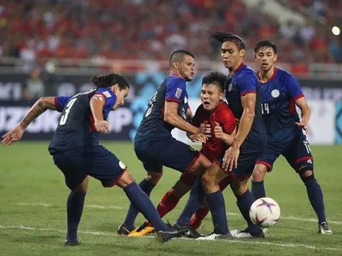 “Phillipines như những chiếc xe tăng thô bạo, đè nát cầu thủ Việt Nam”