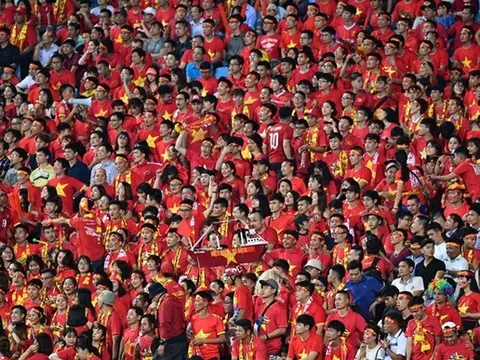 Những hàng ghế trống ở Bacolod và chiếc vé đắt đỏ tại Mỹ Đình