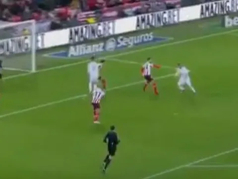 Pha hỏng ăn đáng tiếc của Benzema trong trận đấu với Athletic Bilbao