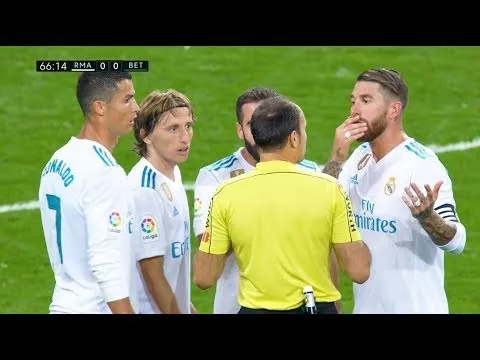 Phải chăng trọng tài bắt ép Real Madrid & Cristiano Ronaldo?