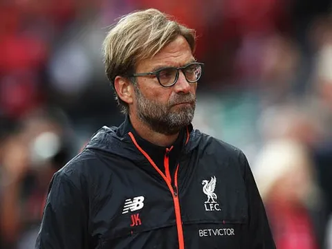 Phải rời sân chỉ sau 29 phút, sao Liverpool nói với Klopp điều gì?