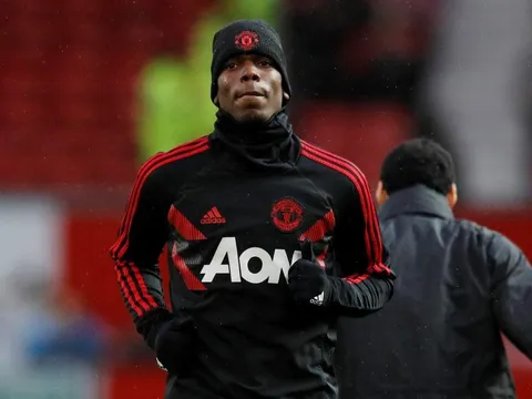 Tiết lộ: Phản ứng của Pogba khi Mourinho tung McTominay vào sân trận Fulham