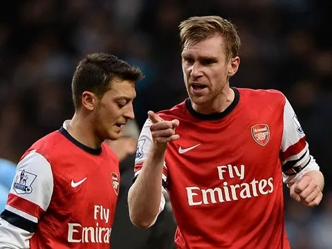 Phát ngán với chỉ trích, Ozil tung thông điệp phản bác đanh thép