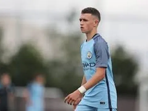 Phil Foden, viên ngọc quý của bóng đá Anh