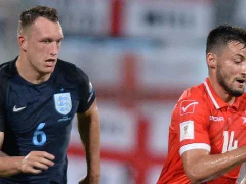 Phil Jones thể hiện ra sao vs Malta?