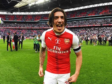 Phòng ngự dở tệ, người hâm mộ khuyên Arsenal nên "trảm" cái tên sau