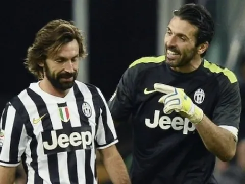 Ronaldo bị gạt khỏi đội hình trong mơ của Pirlo