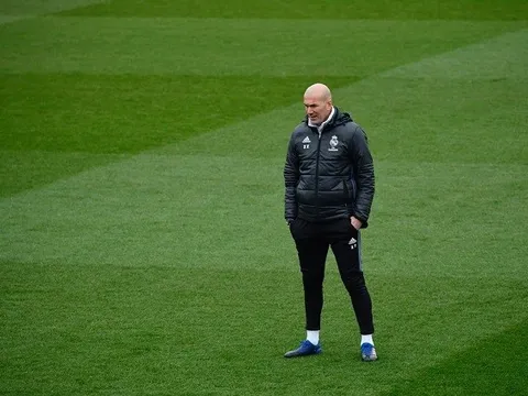Pochettino "chèo kéo" Zidane sang Premier League