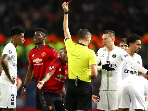 Solskjaer phản ứng thế nào về thẻ đỏ của Paul Pogba?