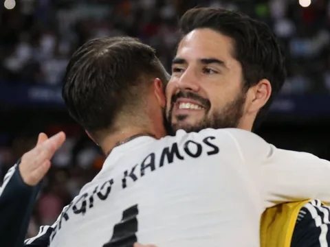 Pogba quyết định tương lai, Juventus chuyển hướng sang Isco