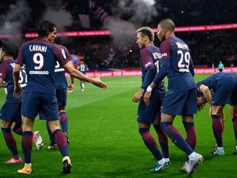 PSG 2-0 Lyon: Đã hay lại còn may