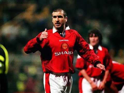 10 danh thủ quyết giải nghệ sớm khiến làng túc cầu tiếc nuối