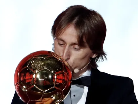 Quả Bóng Vàng 2018: Modric lật đổ ách thống trị, Ronaldo cay đắng về nhì