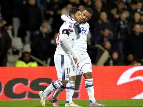 Qua mặt Chelsea, Real, tân binh đầu tiên đã rất gần với Arsenal