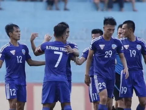 Quảng Nam FC “ẵm” trọn danh hiệu tháng 9