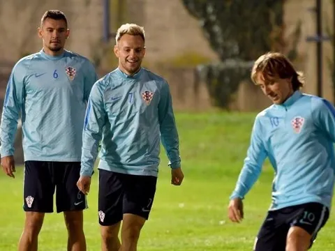 Rakitic và Modric thân thiết khi lên tuyển