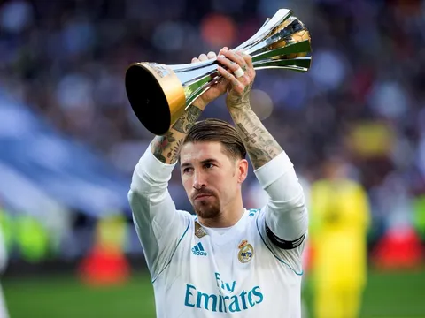 Ramos khoe cúp, Real thua tan nát trước Barca