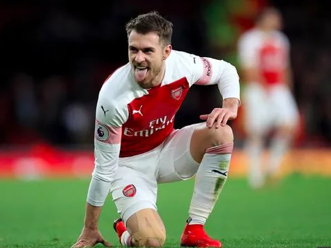 Ramsey đáp trả cực gắt sau câu nói "ngồi xuống" của Dier