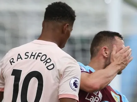 NÓNG: Rashford phá vỡ sự im lặng sau thẻ đỏ trước Burnley