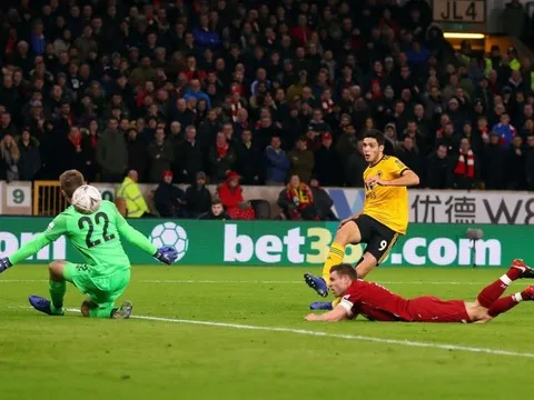 Bị loại sốc, fan Liverpool đòi thanh lý 3 'nhân tố M' miễn phí