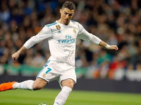 Real phá vỡ sự im lặng về cáo buộc hủy hoại Ronaldo