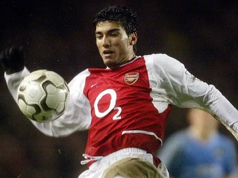 Reyes - Cái chân trái của một thuở hoàng kim ở Highbury