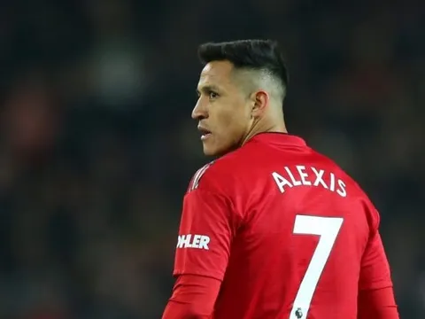 Rõ lý do Sanchez 'mất tăm' trong đội hình M.U đối đầu Tottenham