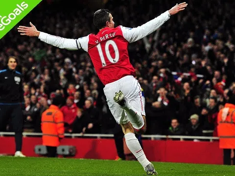 Robin van Persie khi còn chơi cho Arsenal