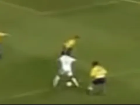 Robinho và những pha bóng từng làm mê mệt thế giới
