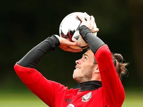 Rời Real, Gareth Bale là tâm điểm ở buổi tập của xứ Wales