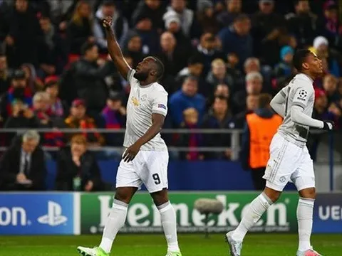 Romelu Lukaku đi vào lịch sử MU tại Champions League