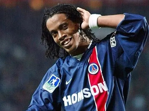Ronaldinho khi còn tung hoành tại PSG