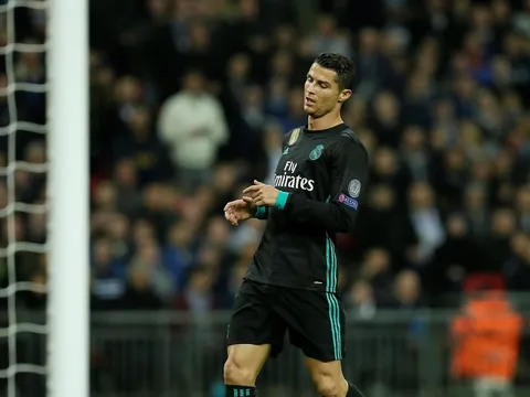 Ronaldo vắng mặt trong đợt tập trung của Bồ Đào Nha