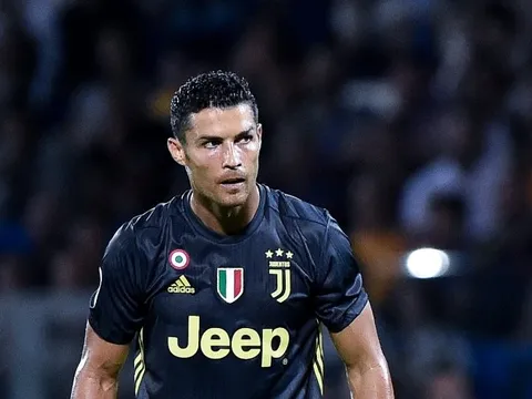 Ronaldo 'bịt miệng' nạn nhân bị hiếp dâm như thế nào?