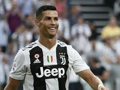 Ronaldo đá 11 m thành công nhất lịch sử Champions League