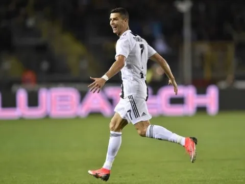 Ronaldo ghi bàn trước Siêu kinh điển: Perez có đau lòng?