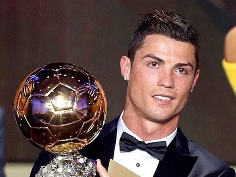 Ronaldo gửi QBV đi đấu giá vì mục đích cao cả