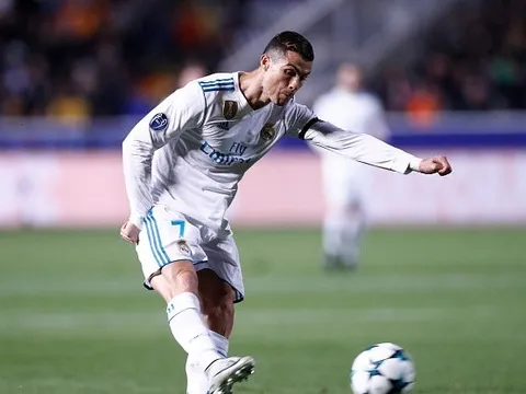 Ronaldo hết ích kỷ, nhưng khó chịu với truyền thông