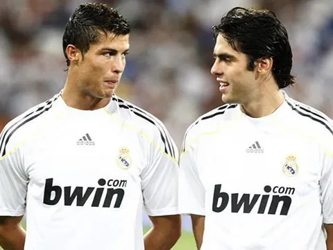 Ronaldo, Rô béo và đội hình đồng đội vĩ đại nhất của Kaka