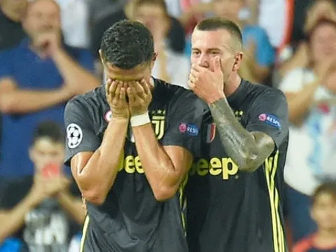 'Ronaldo sẽ chơi trước Man Utd bất chấp thẻ đỏ'