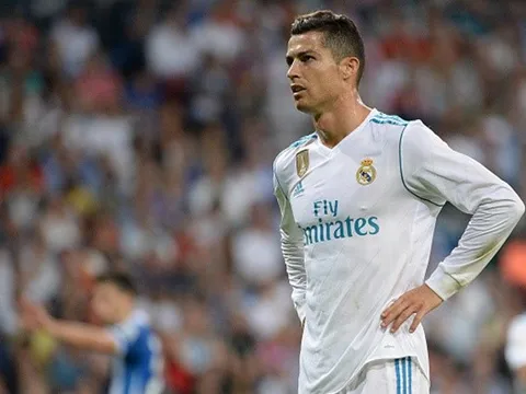 Ronaldo thất vọng tột độ trong ngày vướng kỉ lục khó tin