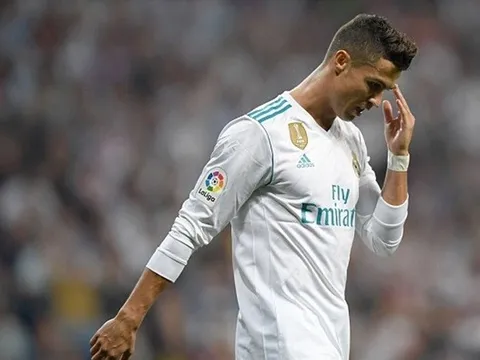 Ronaldo trở lại, Real thua sốc trước Betis