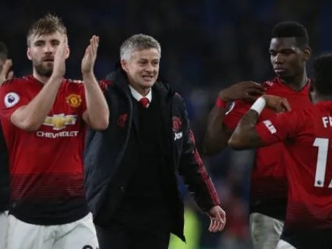 Rooney: "Tôi chưa từng thấy điều đó xảy ra bao giờ thời Mourinho"